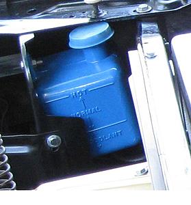 Charger 1971 coolant recovery bottle-puke_old.jpg