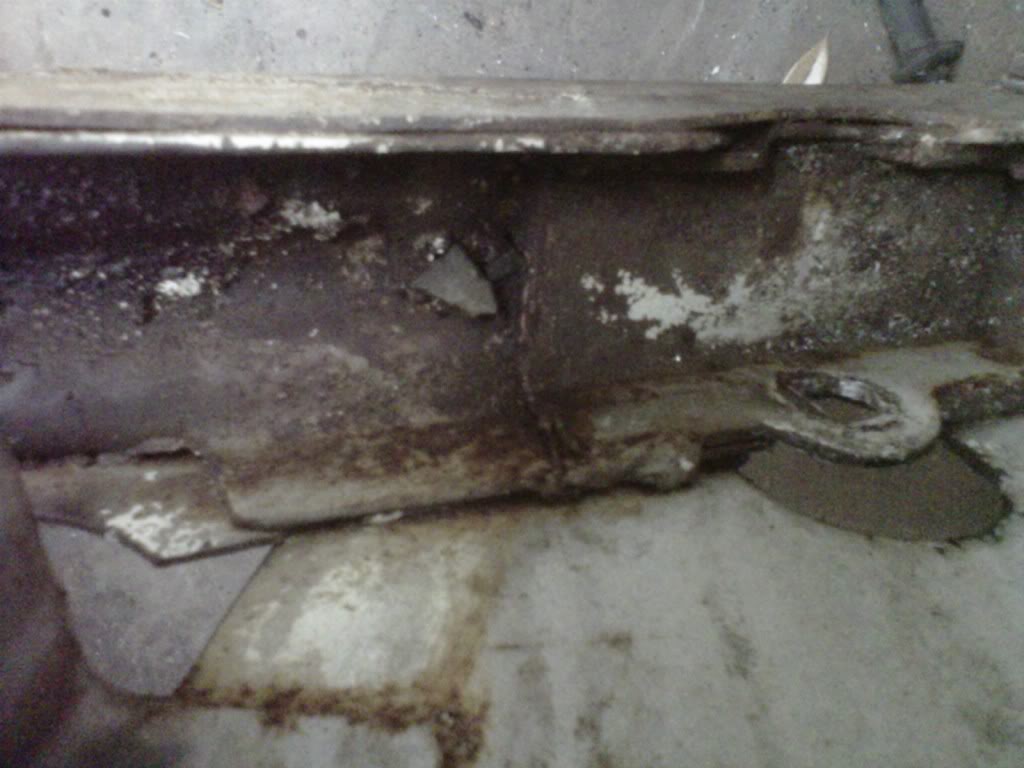 Name:  IMG00306-20110315-2048.jpg
Views: 271
Size:  77.1 KB