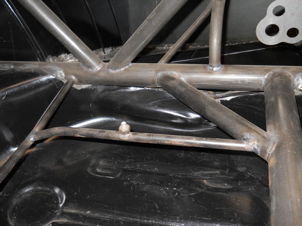 Name:  68Cuda5.jpg
Views: 497
Size:  143.6 KB