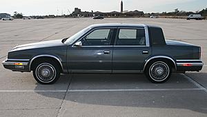 1988 Chrysler New Yorker-img_7286.jpg