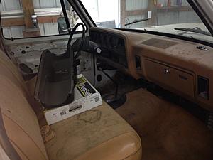 1984 Dodge D100 318V8 4spd rust free solid!-img_3191.jpg